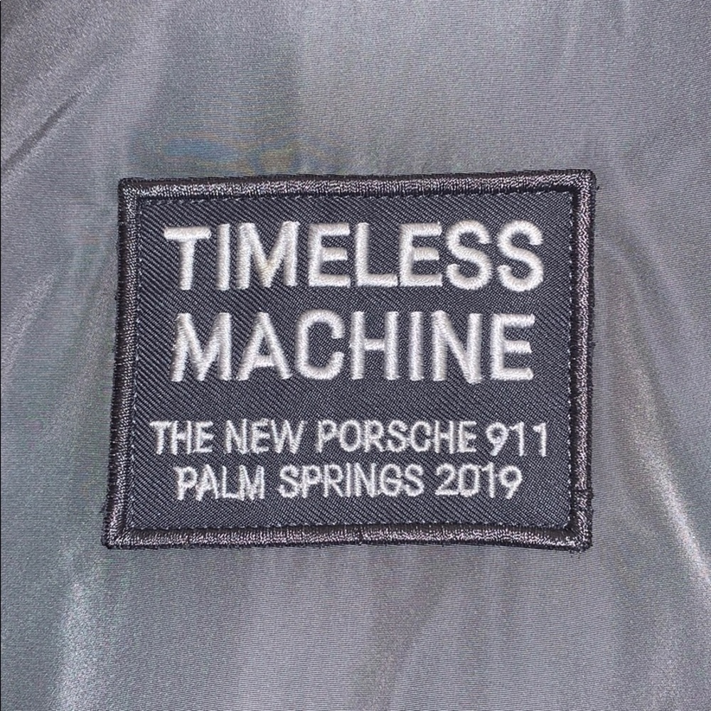 Exclusive Porsche Timeless Machine 911 Coat - Picture 3 of 8